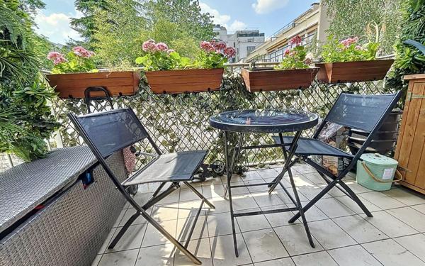 Appartement à vendre    5 pièces •  Paris 14