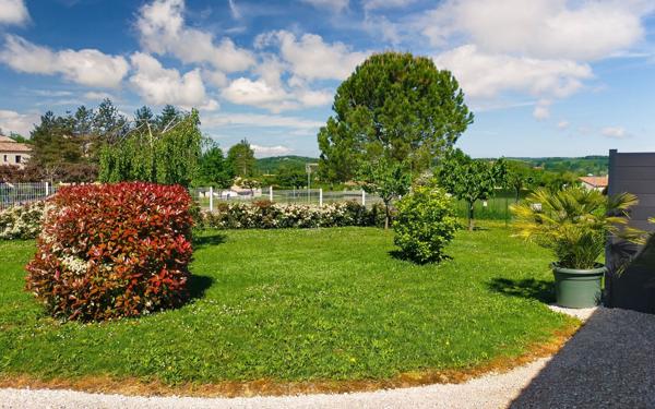 Maison à vendre    5 pièces •  Molières