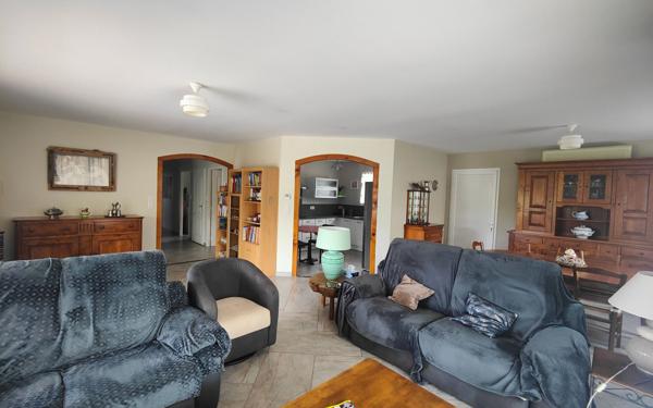 Maison à vendre    5 pièces •  Molières