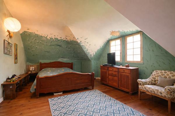 Maison
         7 pièces
        - 188 m² 285 000 € *