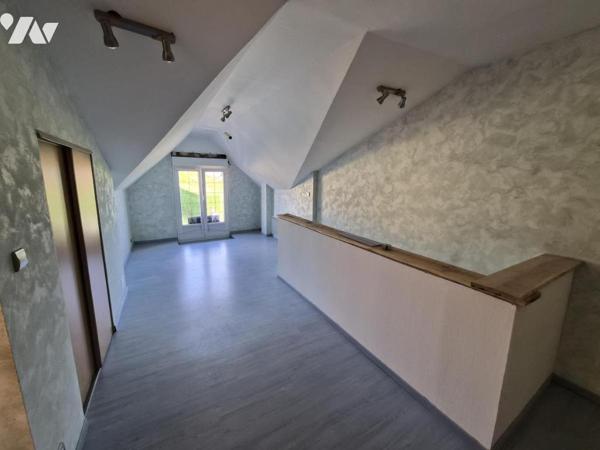 BELLE MAISON  PLAIN-PIED T10 AVEC PISCINE, GARAGES ET JARDIN CLOS