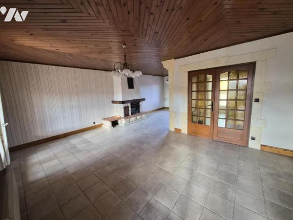 BELLE MAISON  PLAIN-PIED T10 AVEC PISCINE, GARAGES ET JARDIN CLOS