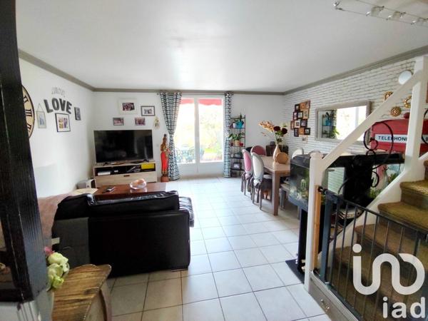 Maison 5 pièces de 92 m² à Élancourt (78990)