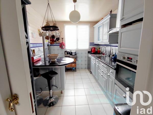 Maison 5 pièces de 92 m² à Élancourt (78990)