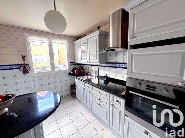 Maison 5 pièces de 92 m² à Élancourt (78990)