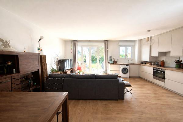 Appartement Claye Souilly 3 pièces 74 m2 avec jardin de 95m2 et box