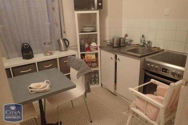 Appartement à louer 2 pièces 58.76m² Angers (49000)
