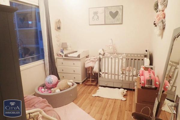 Appartement à louer 2 pièces 58.76m² Angers (49000)