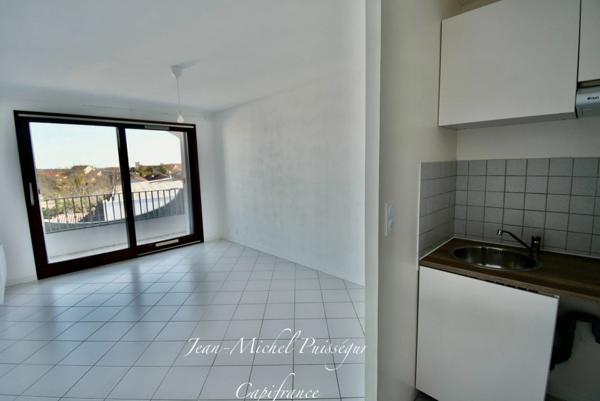Appartement à Vendre 1 pièce SAINT GAUDENS (31), Parking privatif aérien