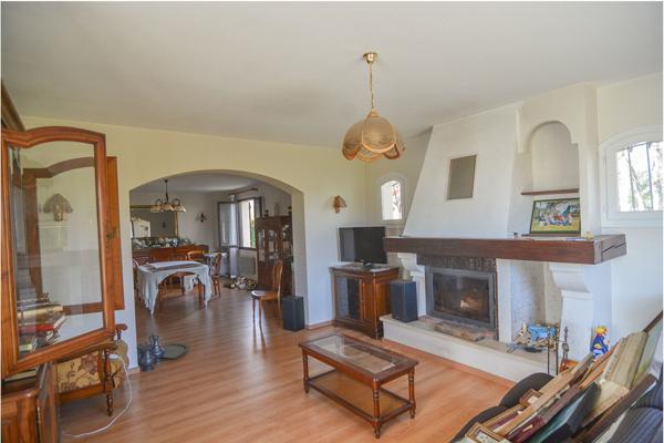 Maison Maison familiale de plain-pied - Quartier calme et résidentiel ! 113.44 m²