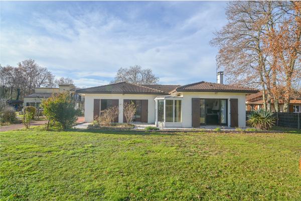 Maison Maison familiale de plain-pied - Quartier calme et résidentiel ! 113.44 m²
