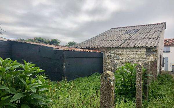 Maison à vendre    2 pièces •  Saint-Jean-de-Liversay