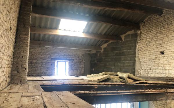 Maison à vendre    2 pièces •  Saint-Jean-de-Liversay