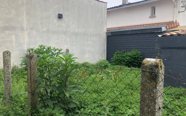 Maison à vendre    2 pièces •  Saint-Jean-de-Liversay