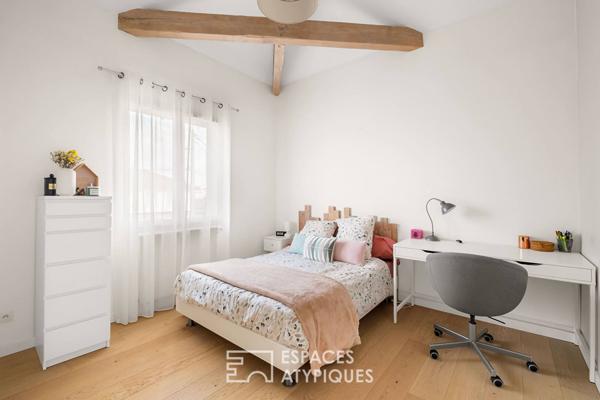 Maison familiale avec piscine proche du centre village