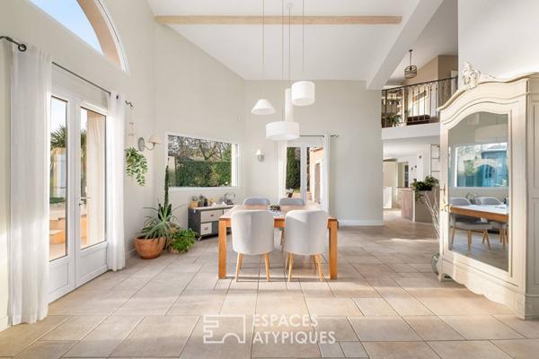 Maison familiale avec piscine proche du centre village