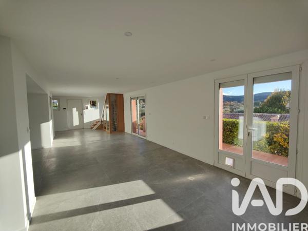 Location maison 5 pièces 285 m² Villeneuve-Loubet