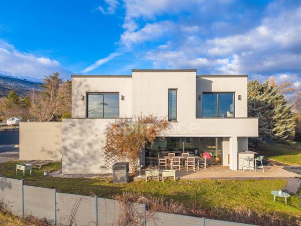 Maison à vendre 7 pièces CROZET (01)