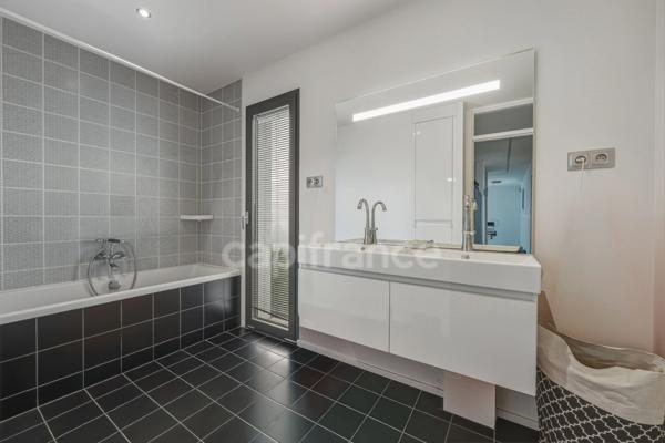 Maison à vendre 7 pièces CROZET (01)