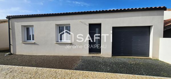 Maison récente non mitoyenne de plain pied aux Normes RT 2012 avec 3 chambres et garage.