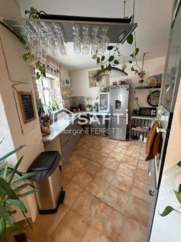 MAISON DE VILLAGE 112 M² AVEC COUR DE 20 M² ET TERRASSE DE 13 M² + ANNEXE