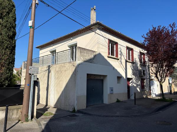 Maison de ville avec jardin, terrasse et garage