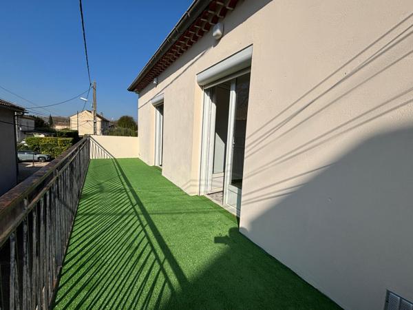Maison de ville avec jardin, terrasse et garage