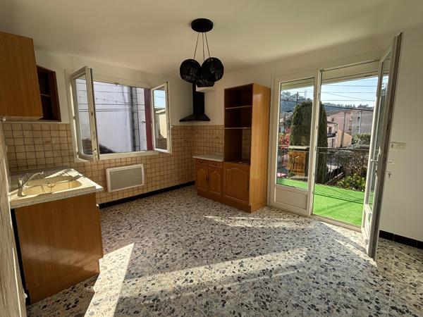 Maison de ville avec jardin, terrasse et garage