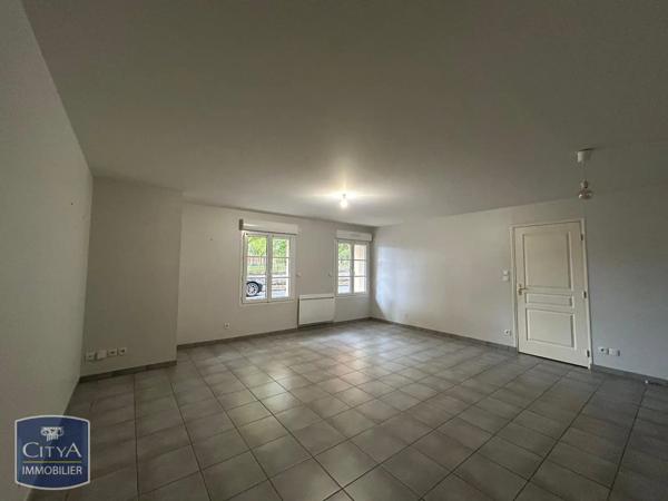 Appartement à louer 2 pièces 56.76m² Alençon (61000)