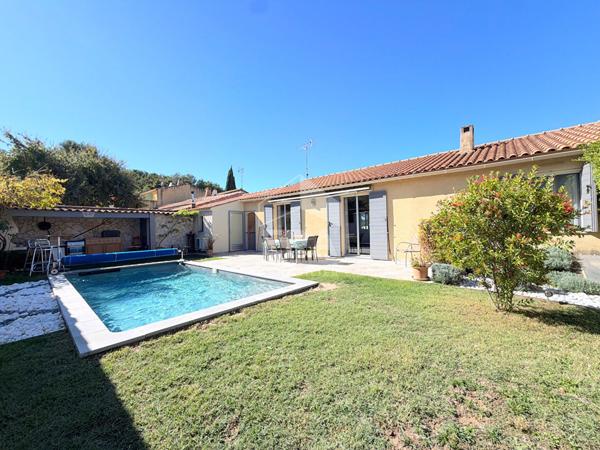 A VENDRE 84120 PERTUIS MAISON PLAIN PIED 4 PIECES D'ENVIRON 98 M² AVEC JARDIN, GARAGE ET PISCINE