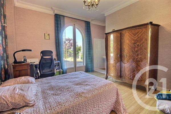 Maison à vendre  6 pièces - 235 m2 MIRIBEL - 01