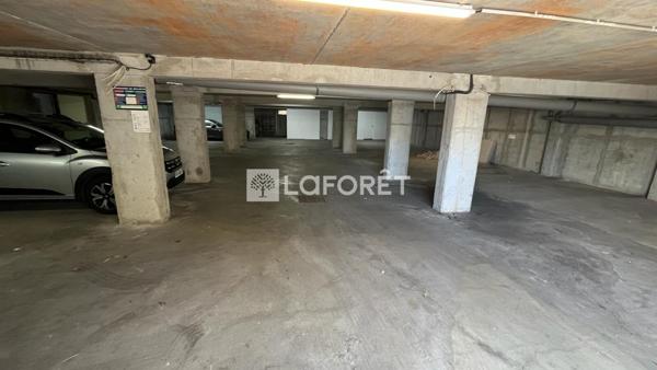 Location local commercial Fort-de-France - 1 pièce(s) - 77 m² - 1 679 €/mois
