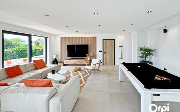 Maison à vendre    5 pièces •  Les Issambres - Roquebrune-sur-Argens