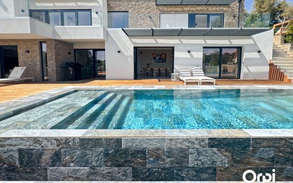 Maison à vendre    5 pièces •  Les Issambres - Roquebrune-sur-Argens