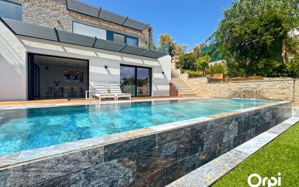 Maison à vendre    5 pièces •  Les Issambres - Roquebrune-sur-Argens