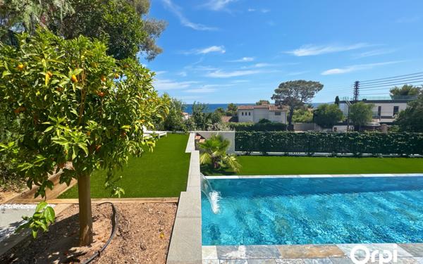 Maison à vendre    5 pièces •  Les Issambres - Roquebrune-sur-Argens