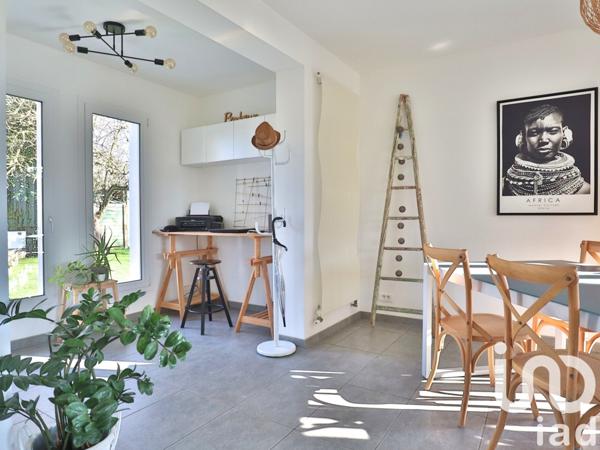 Pavillon 6 pièces de 145 m² à Montoir-de-Bretagne (44550)