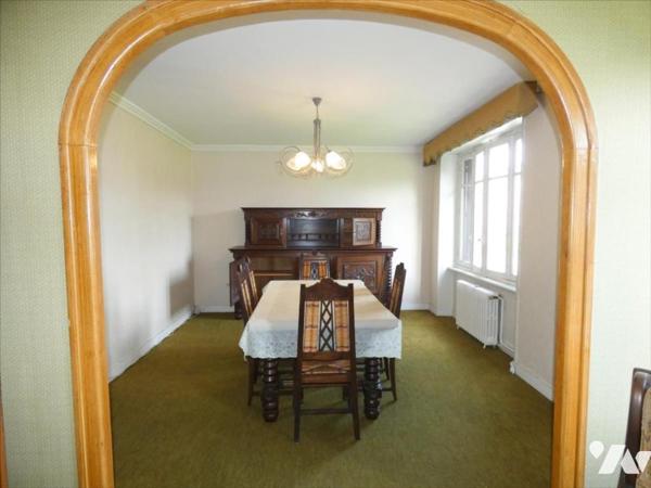 BRASPARTS- Maison double, proche bourg