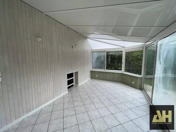 LE RELECQ-KERHUON - BELLE MAISON TRADITIONNELLE SUR SOUS-SOL- NON MITOYENNE - PARFAIT ÉTAT