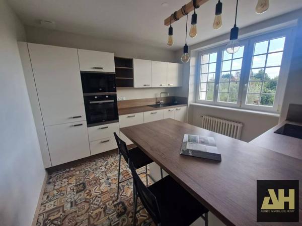 LE RELECQ-KERHUON - BELLE MAISON TRADITIONNELLE SUR SOUS-SOL- NON MITOYENNE - PARFAIT ÉTAT
