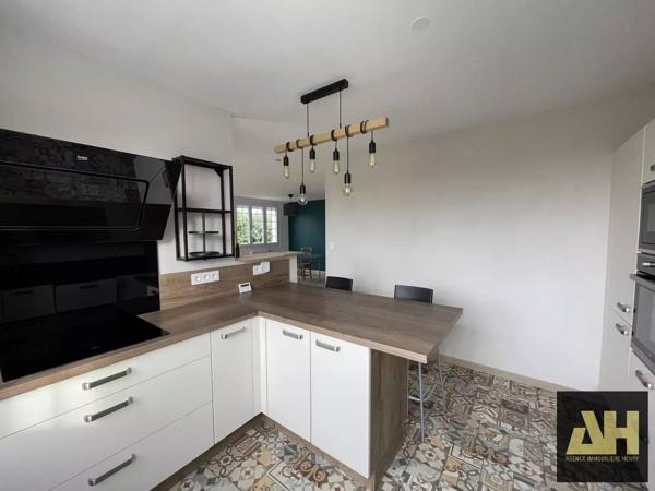 LE RELECQ-KERHUON - BELLE MAISON TRADITIONNELLE SUR SOUS-SOL- NON MITOYENNE - PARFAIT ÉTAT