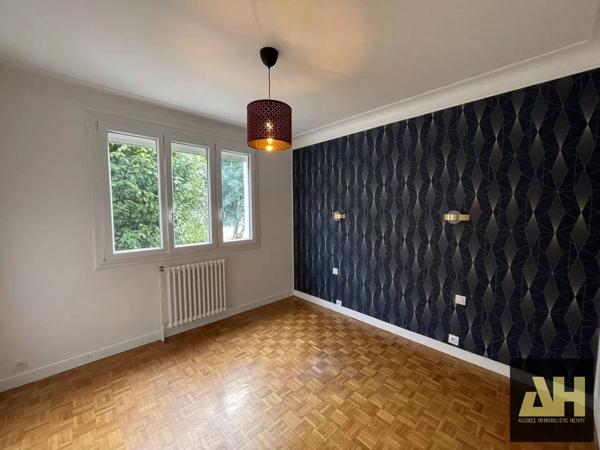 LE RELECQ-KERHUON - BELLE MAISON TRADITIONNELLE SUR SOUS-SOL- NON MITOYENNE - PARFAIT ÉTAT