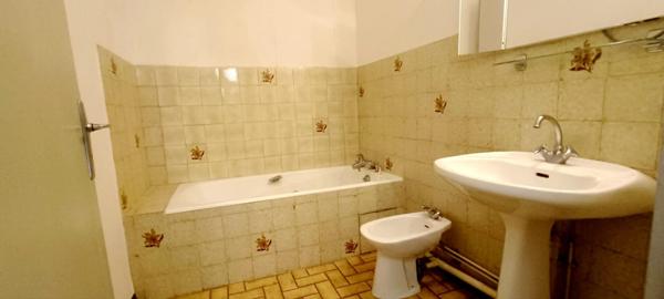 Appartement Belley 2 pièce(s) 66.81 m2 avec balcon terrasse et cave
