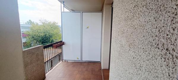 Appartement Belley 2 pièce(s) 66.81 m2 avec balcon terrasse et cave