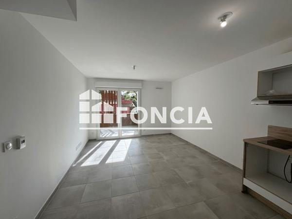 Location Appartement 2 pièces 44.83 m² - 68 ROUTE DES CAMOINS / CHEMIN DE SAINT MENET AUX ACCATES Marseille 13011