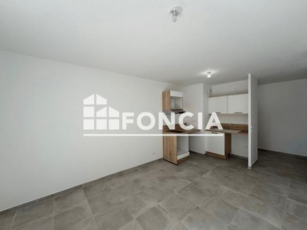 Location Appartement 2 pièces 44.83 m² - 68 ROUTE DES CAMOINS / CHEMIN DE SAINT MENET AUX ACCATES Marseille 13011