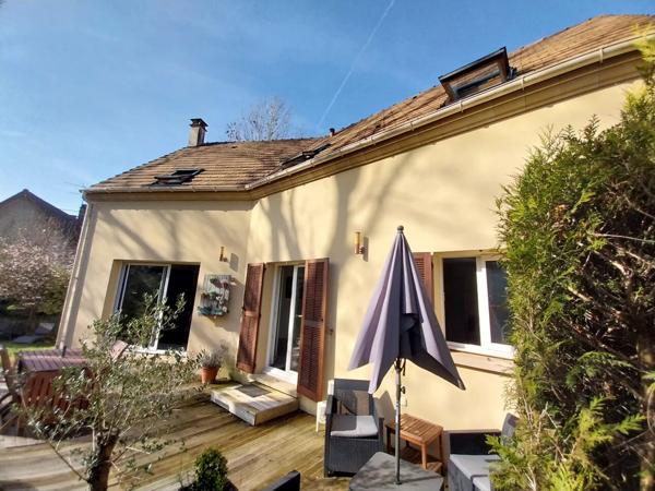 Maison Juziers 165 m², 4 chambres sur une parcelle de 900 m²