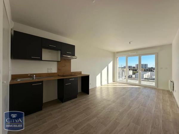 Appartement à louer 2 pièces 40.21m² Luisant (28600)