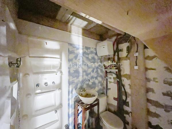 Belle opportunité celliers à vendre fonctionnel à saisir , pratique parfait pour conservation et rangement, sécurisé, facile d’accès, possibilité de faire aussi un atelier très grande taille.
Conservation optimale pour vos bouteilles comme  cave à vins privée,
 Les 2 celliers sont attenant dans un petit immeuble sur les Quais de Sète.
N'hésitez pas a me contacter : Muriel au 07.83.54.42.09 ou Damien au 06.32.99.33.86
Nous nous ferons un plaisir a vous renseigner.