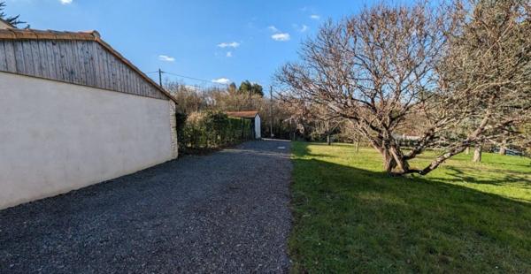 TERRAIN A BÂTIR 1598 M2 A NIORT !